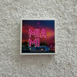 BH Cosmetics Miami Quad still Brand new with plastic still attached.